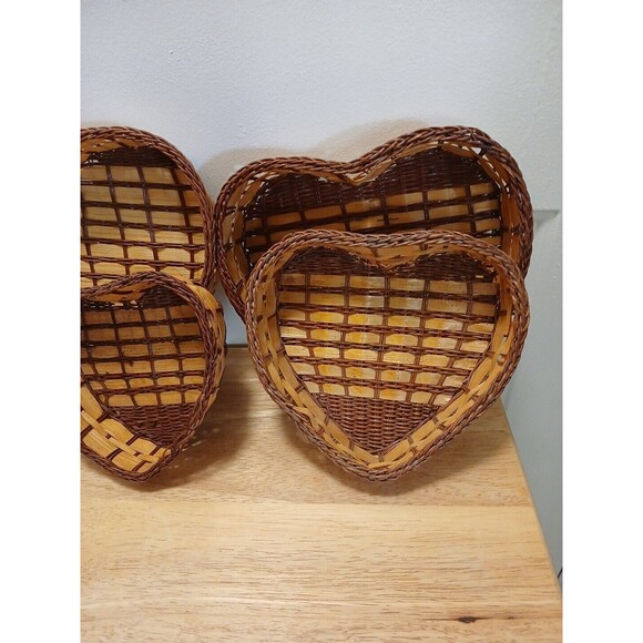 Nesting Heart Shape Wicker Rattan Baskets Brown 4 Stacking Two Tone See Photos - Picture 4 of 7